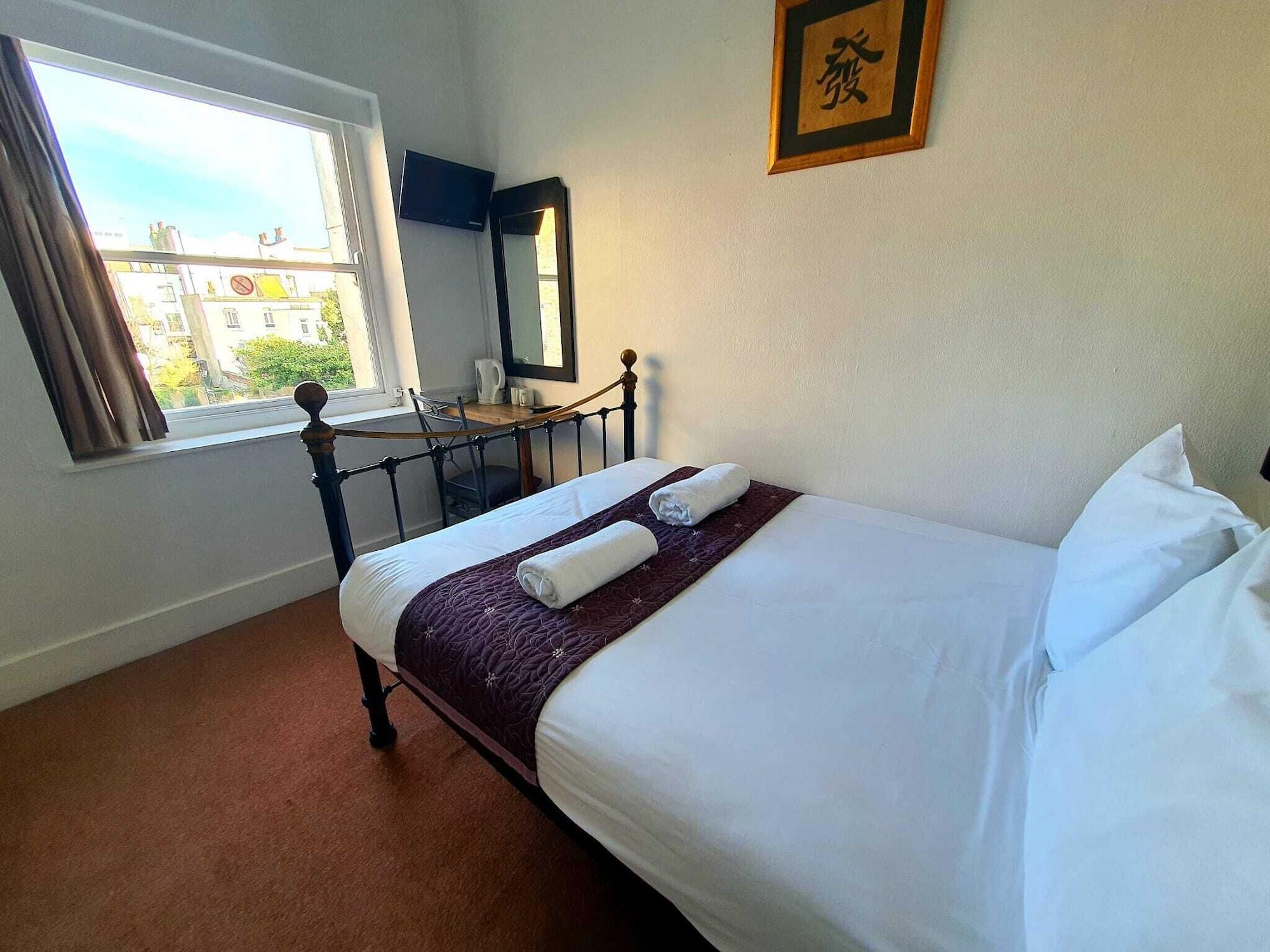 New Madeira Seafront Hotel Brighton Екстериор снимка